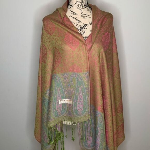 Only 1 Left! Beautiful Multi Colored Pashmina - Picture 3 of 5